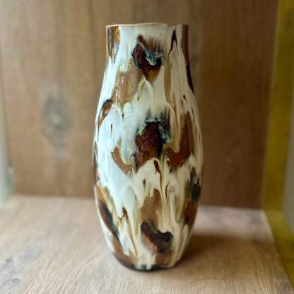 Caramel vase