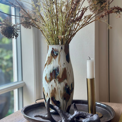 Caramel vase