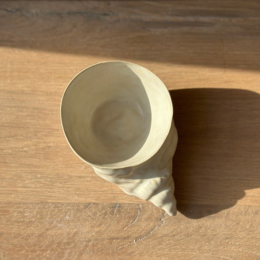 Kara konkylieskål, sand